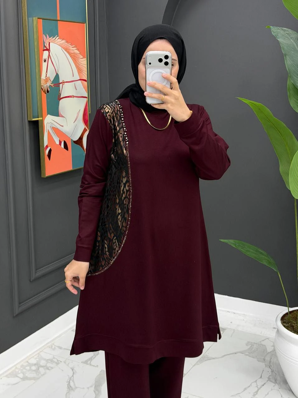 طقم نسائي قطعتين