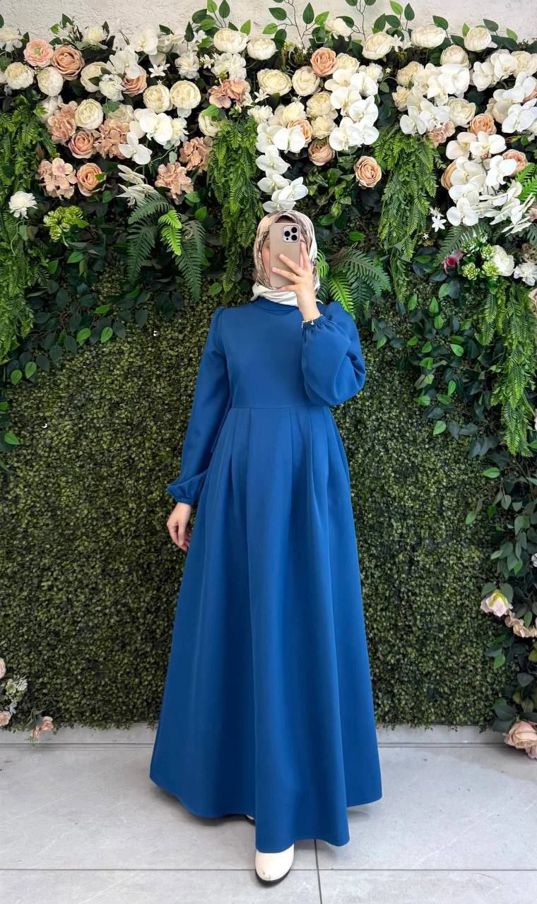 فستان نسائي