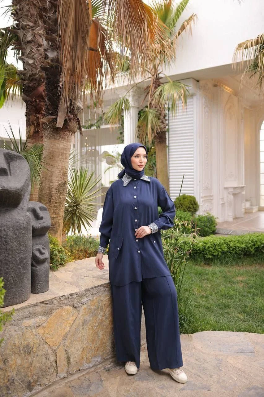 طقم نسائي